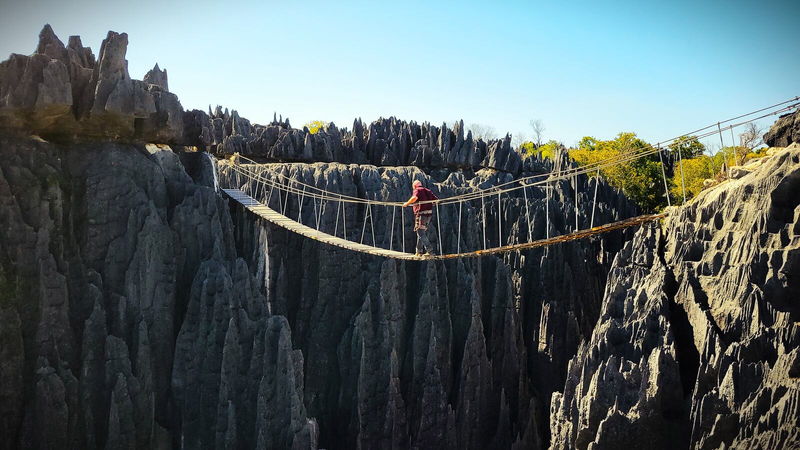 230407-limestone-towers-hero_nhjukw