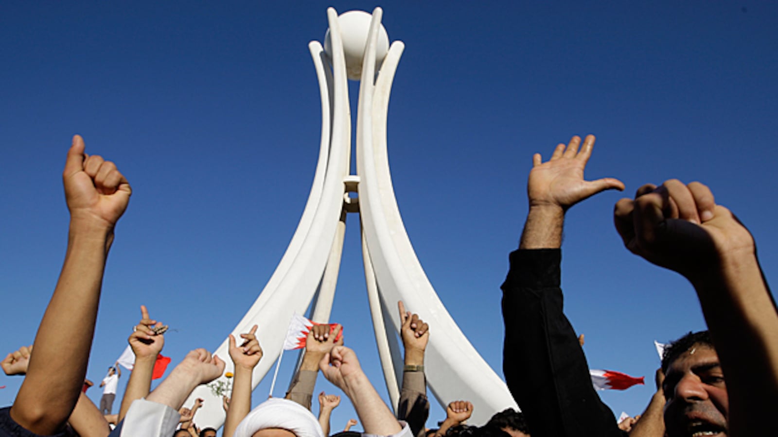 galleries/2011/02/18/bahrain-riots/bahrain-riots-update-1_lq4eni
