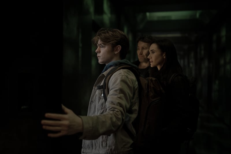 Oakes Fegley, Jennifer Connelly and Joel Edgerton in Dark Matter.