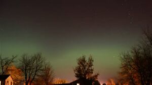 cheats/2011/10/25/northern-lights-seen-in-deep-south/northern-lights-south-cheat_tiyt62