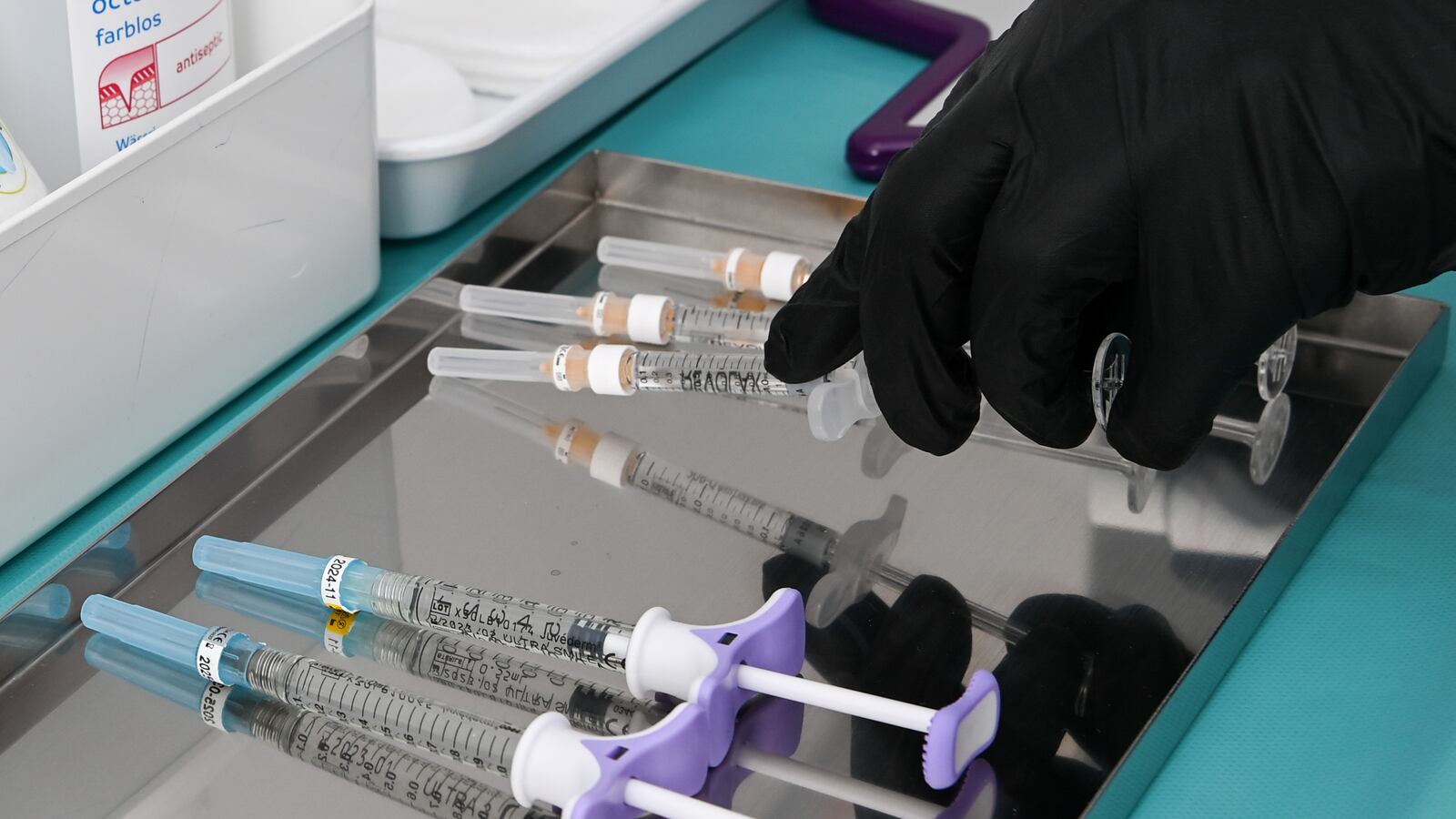 plastic_surgery_hivadd