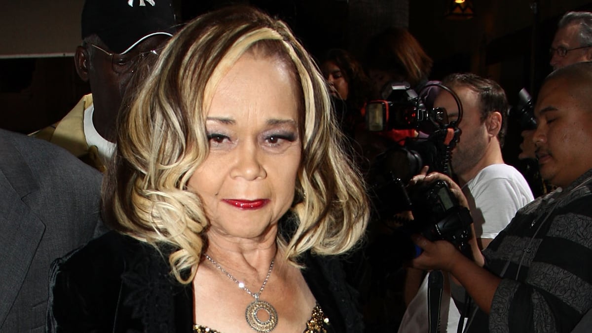 cheats/2011/12/23/etta-james-hospitalized/etta-james-hospitalized-cheat_lxmkqp