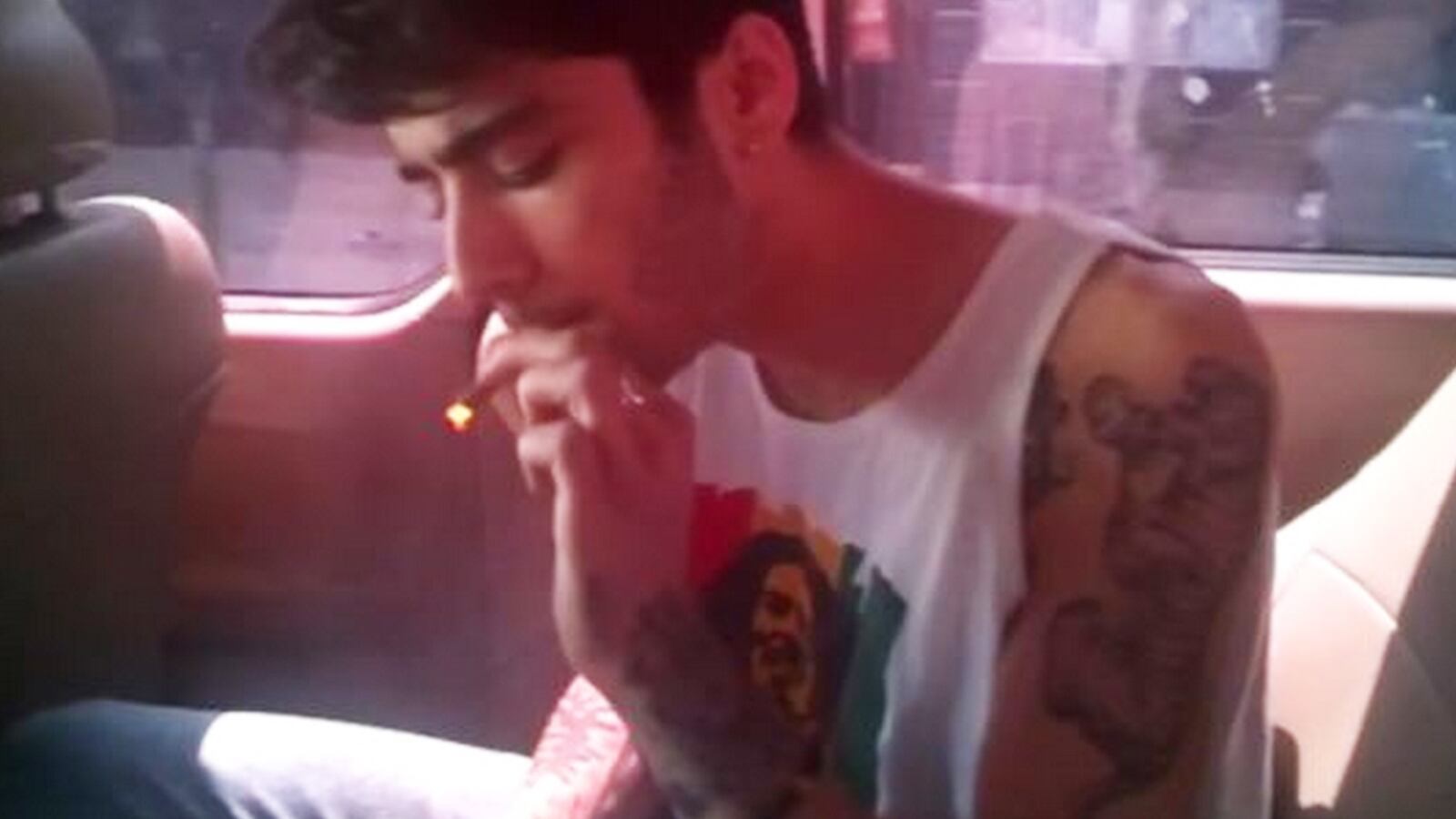 articles/2014/05/28/one-direction-s-joint-isn-t-the-problem-the-racial-epithet-is/140528-teeman-one-direction-tease_f6uesq