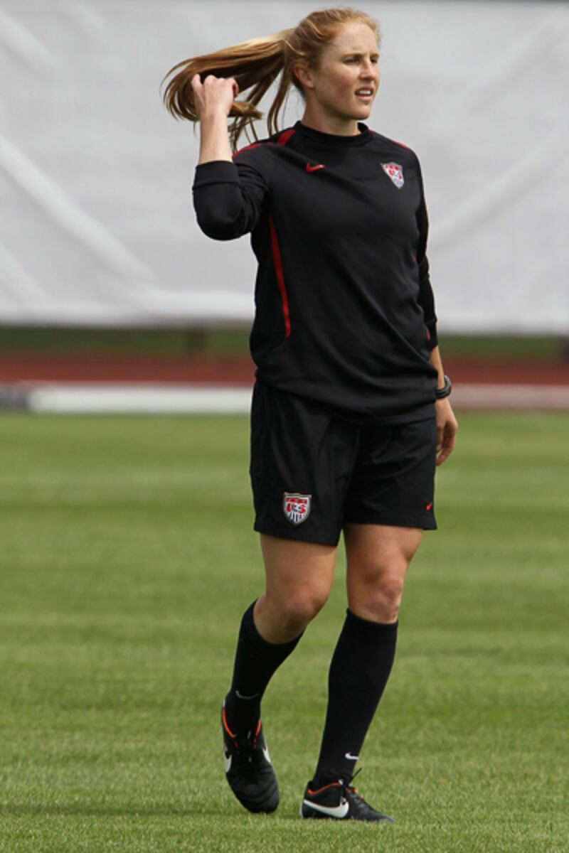 galleries/2011/07/17/women-s-world-cup-soccer-u-s-team-s-star-players/rachel-buehler-womens-soccer_ayx1qw