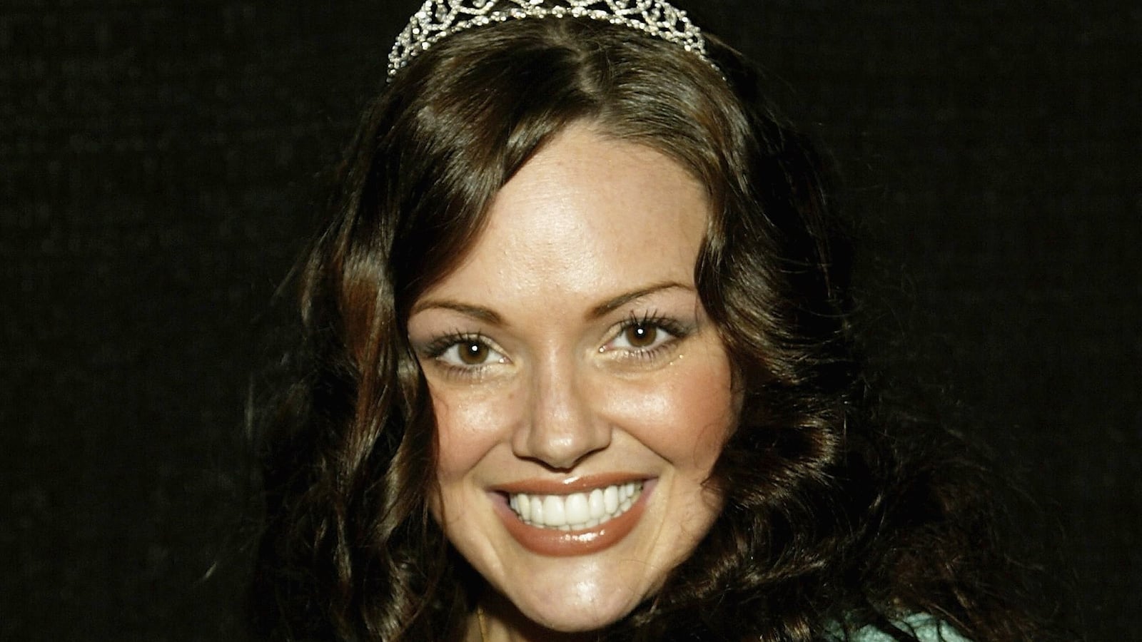 cheats/2013/07/14/anna-benson-implicated-in-96-murder/130714-anna-benson-backstory-cheat_ktboq7