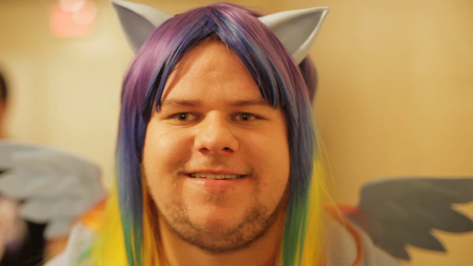 articles/2014/05/01/inside-the-bizarre-world-of-bronies-adult-male-fans-of-my-little-pony/140430-fallon-brony-tease_mhocmv