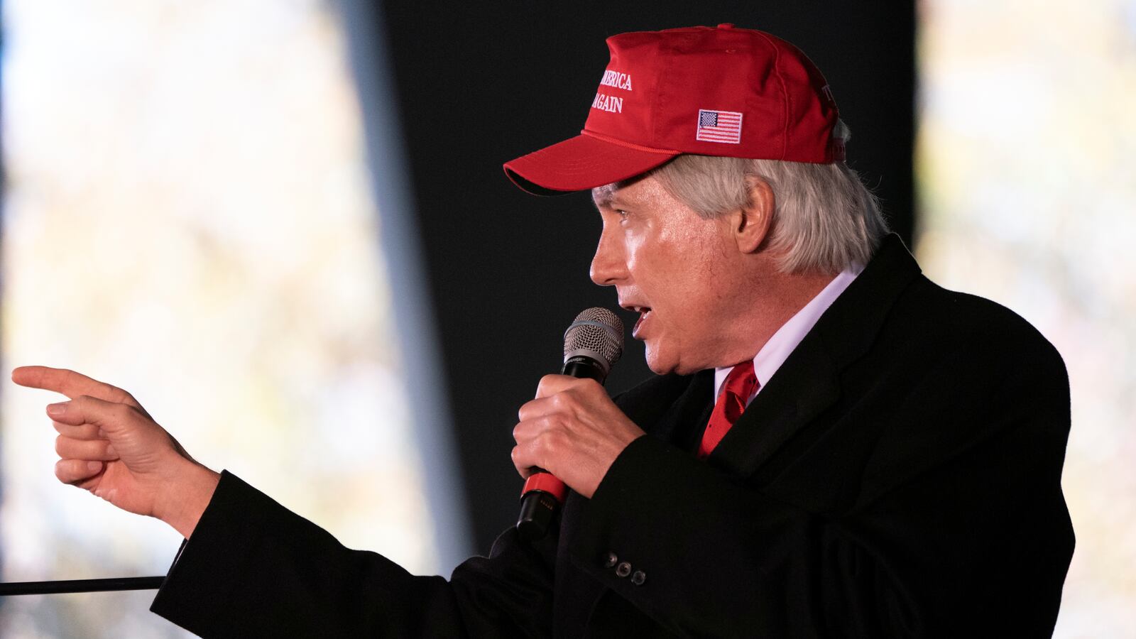 2020-12-02T235441Z_2062244593_RC2BFK9AM248_RTRMADP_3_USA-ELECTION-GEORGIA_qdqfgg