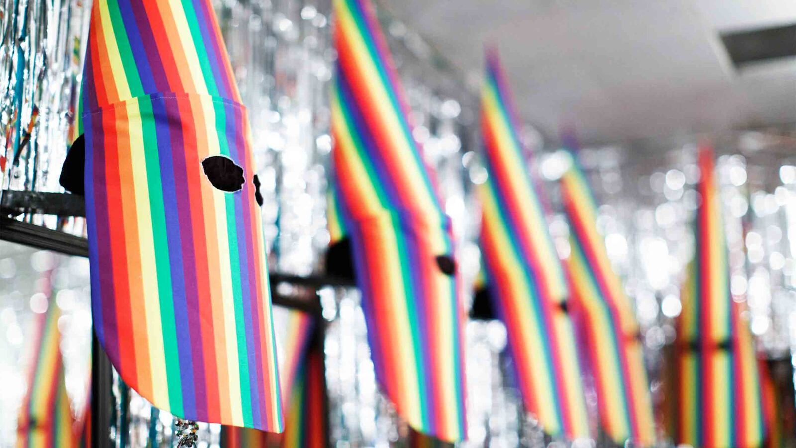 Lede-Friess-Society-of-23s-Locker-Dressing-Room-ArtPrize-32_wulyr7