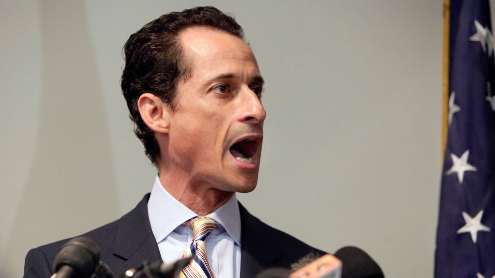 cheats/2013/05/22/weiner-announces-candidacy/130522-weiner-mayor-cheat_vijqut