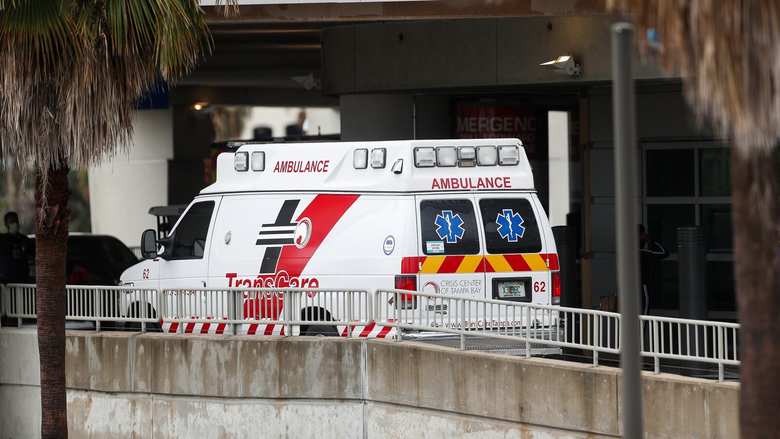 2021-08-03T214938Z_1590598232_RC2PXO95I21O_RTRMADP_3_HEALTH-CORONAVIRUS-VACCINES-FLORIDA_w5b5qb