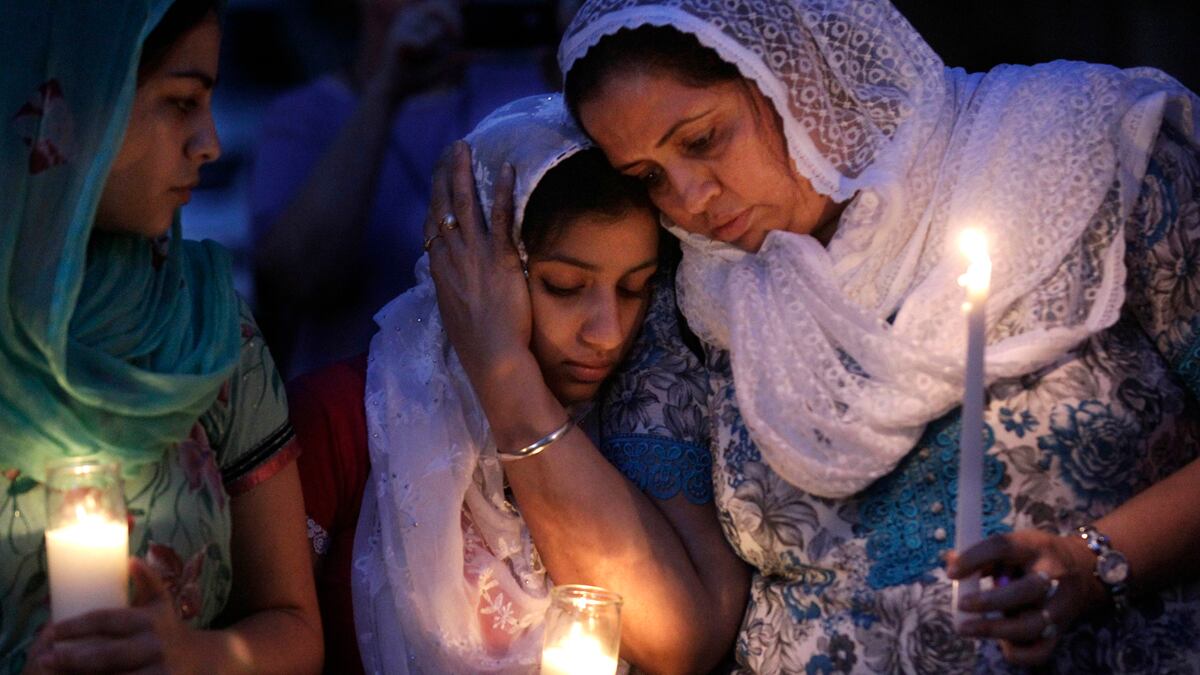 articles/2012/08/10/trying-to-identify-the-next-far-right-extremist-before-he-shoots/shapiro-white-supremacist-embed_jskdji