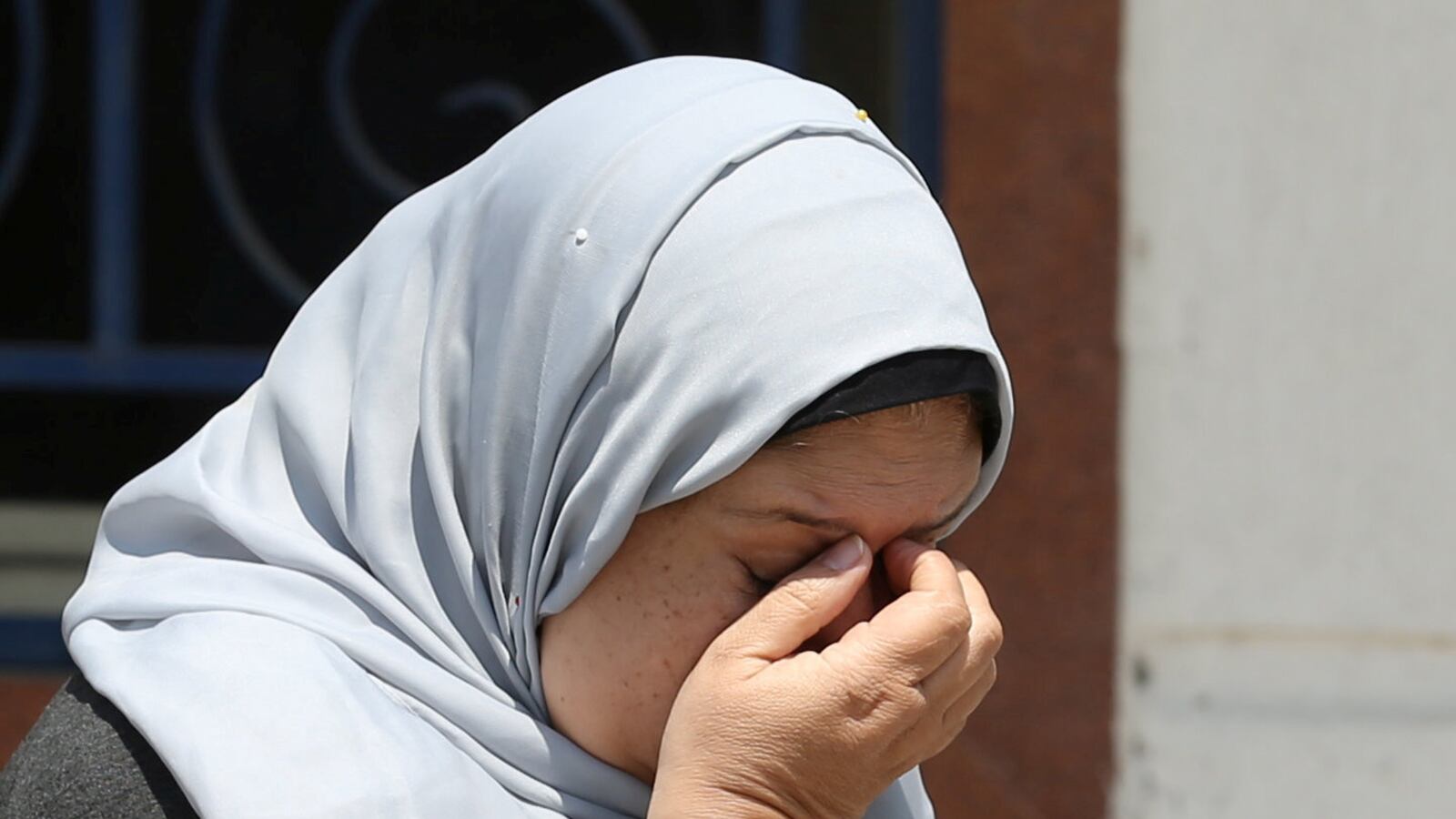 articles/2016/05/19/the-plane-crash-hits-home-in-egypt/160519-youssef-egypt-air-tease_uadrv8