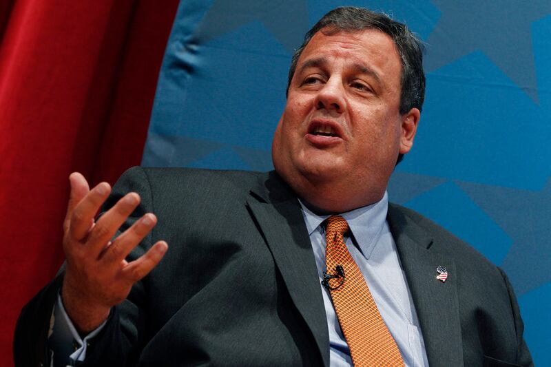 articles/2011/10/04/chris-christie-bursting-the-bubble-he-might-run-for-president-in-2012/chris-christie-kurtz_u5zu5u