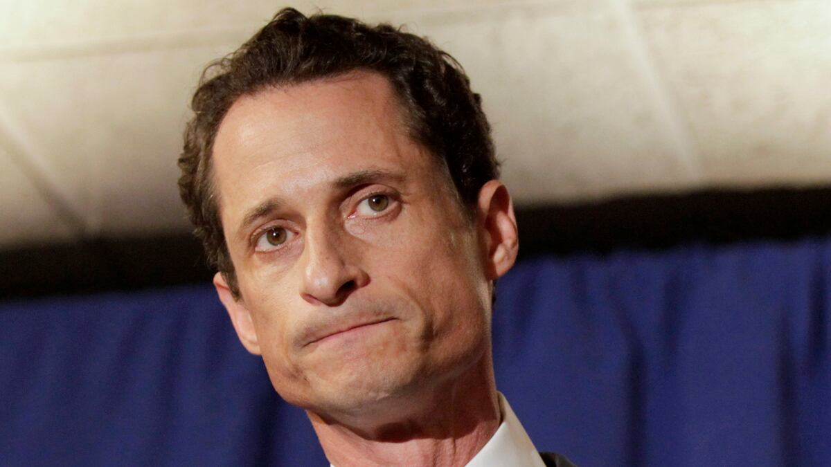 cheats/2011/06/28/weiner-wants-to-choose-his-replacement/anthony-weiner-resignation-cheat_jfnk5c