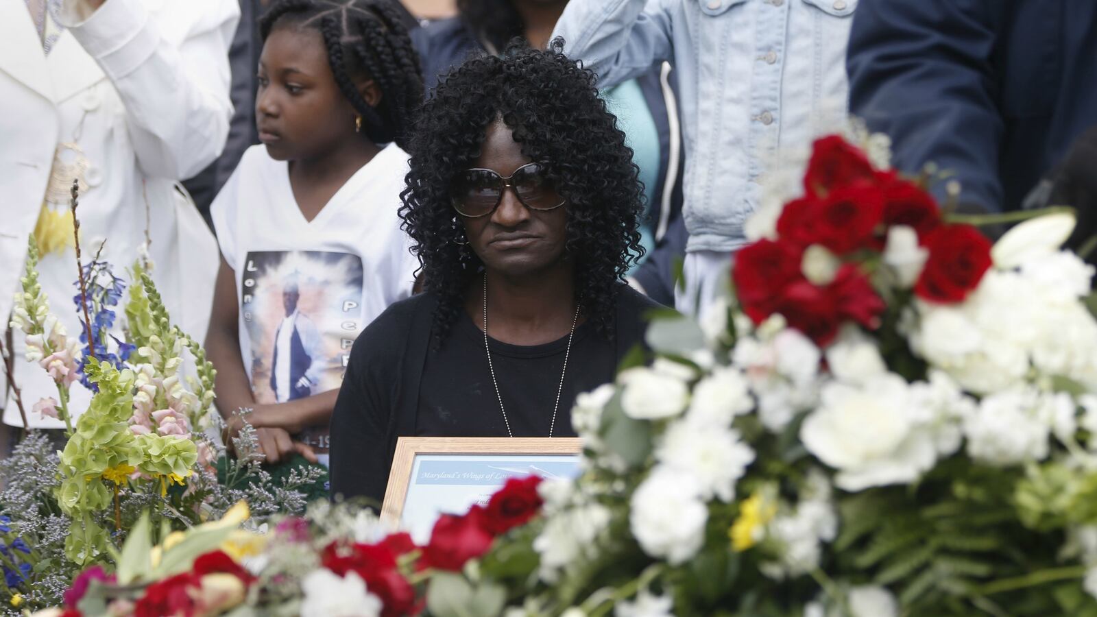 cheats/2015/10/22/freddie-gray-s-mom-attempts-suicide/151022-darden-cheat_xawllf