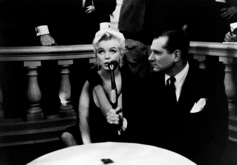 galleries/2013/08/04/marilyn-monroe-more-celebrities-at-new-york-city-hotels-photos/gal-celeb-nyc-hotels-5_rp5drf