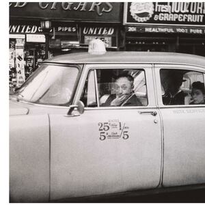 articles/2017/02/05/how-diane-arbus-s-photographs-capture-the-heart-of-new-york/170205-teeman-diane-arbus-sfmoma-tease_lpxigg