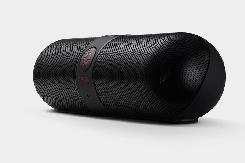 galleries/2012/11/22/from-earrings-to-sneakers-to-beats-by-dre-the-best-black-items-to-buy-on-black-friday/black-friday-shopping-beats-pill-speakers_adfgxx