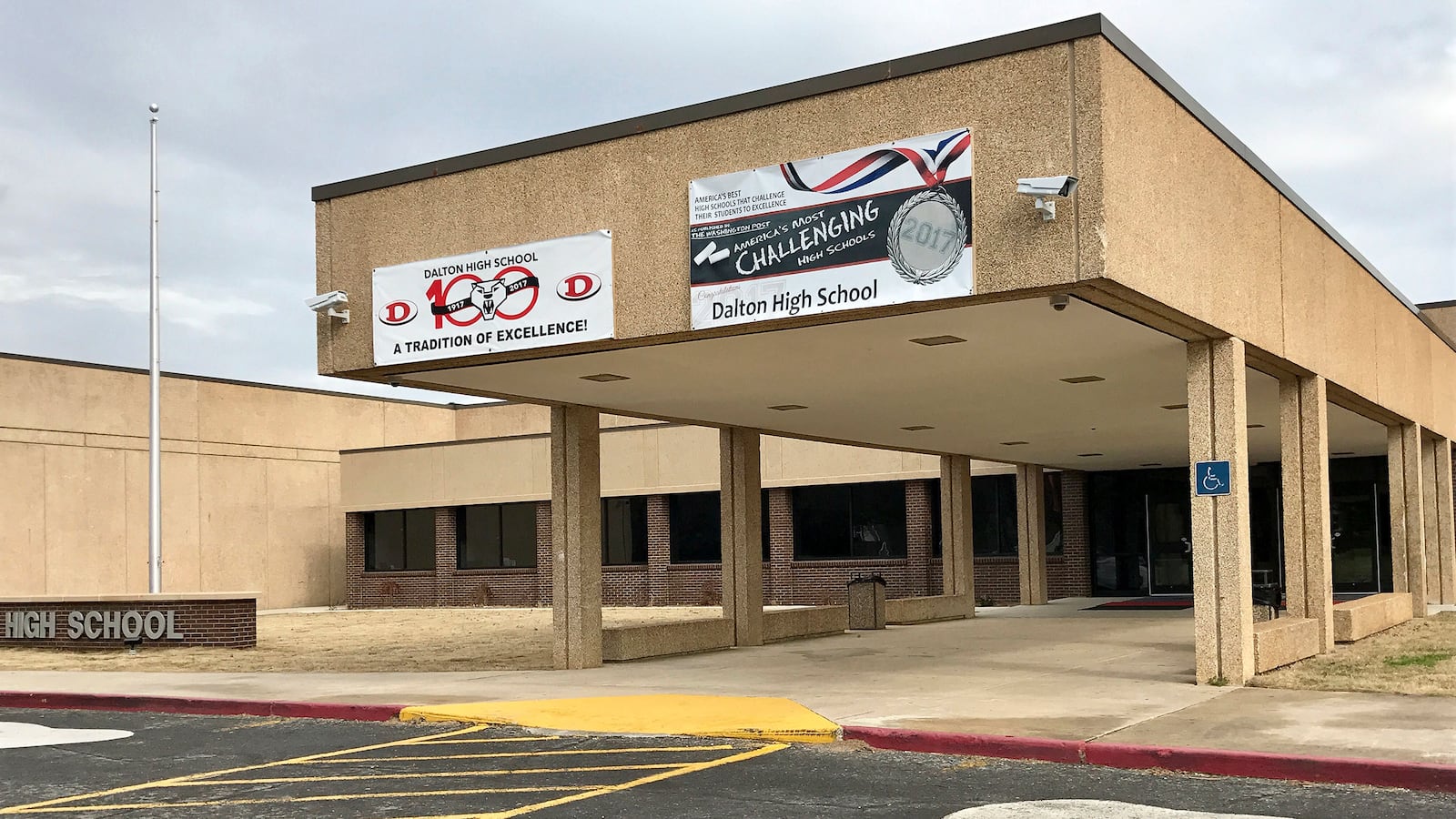 180228-messer-school-shooting-hero_hp7qmf