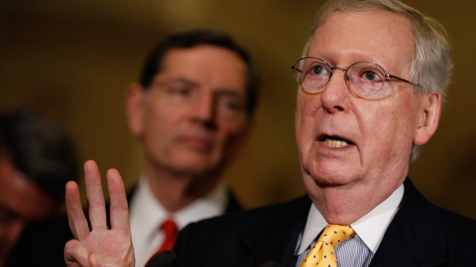 170517-mitch-mcconnell-comey_k45btw