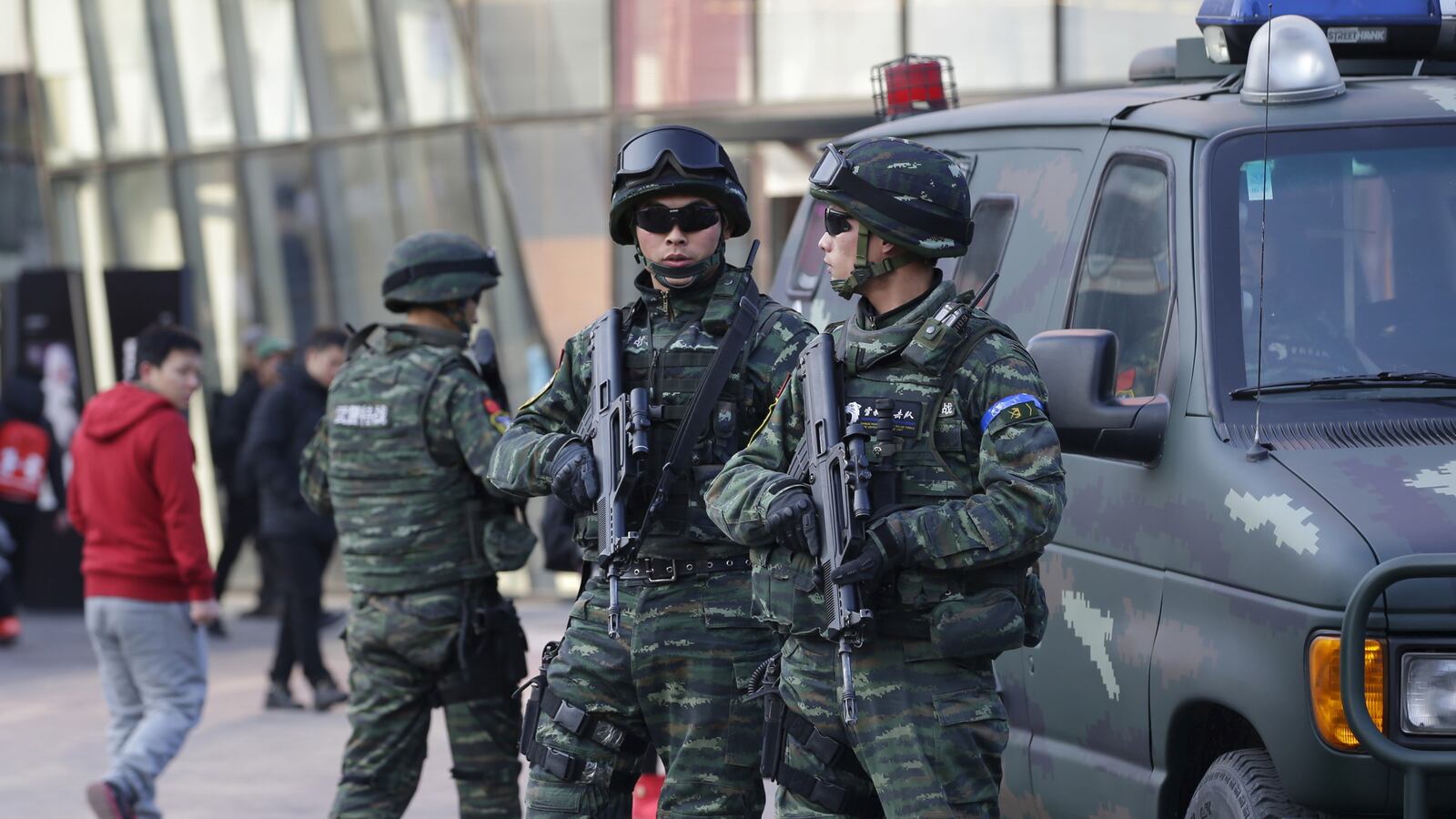 cheats/2015/12/24/u-s-embassy-in-beijing-warns-of-threat/RTX1ZYHC_isofib