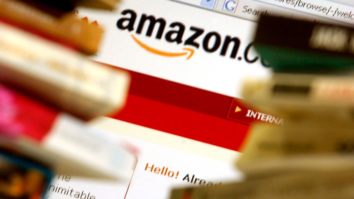 articles/2012/07/19/how-we-lost-bookshops-thanks-to-amazon-and-publishers/losing-book-stores-waterstone_p3bpab