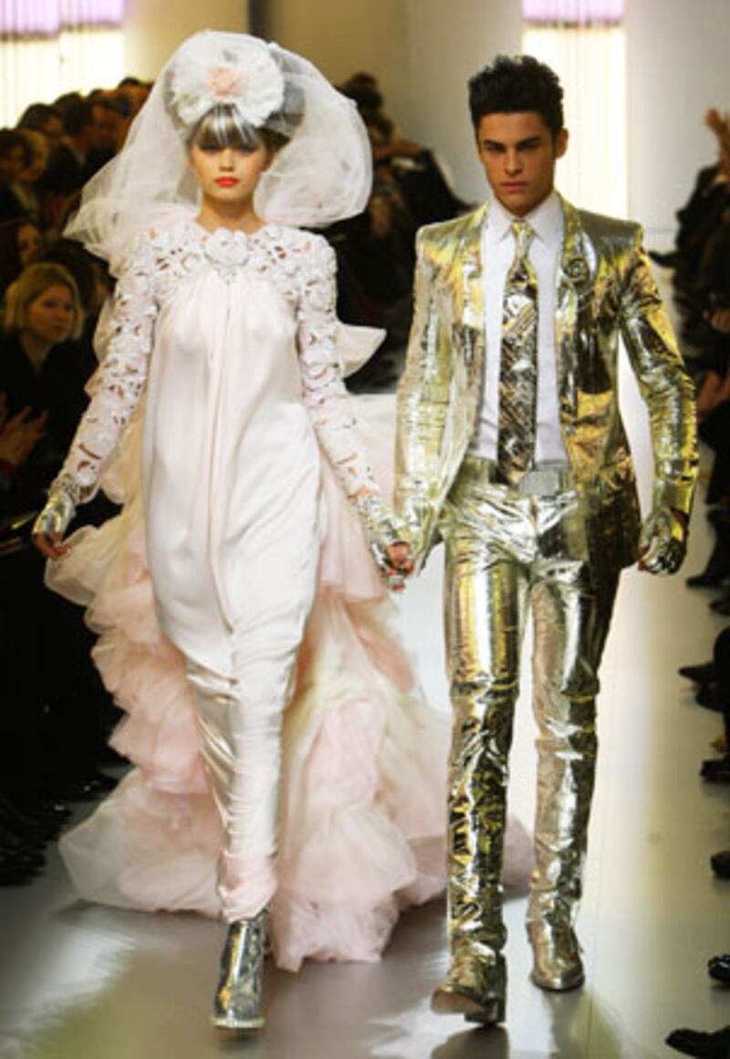 galleries/2010/01/27/fashion-week-day-1/paris-fashion-week---chanel-3_gpt2ua