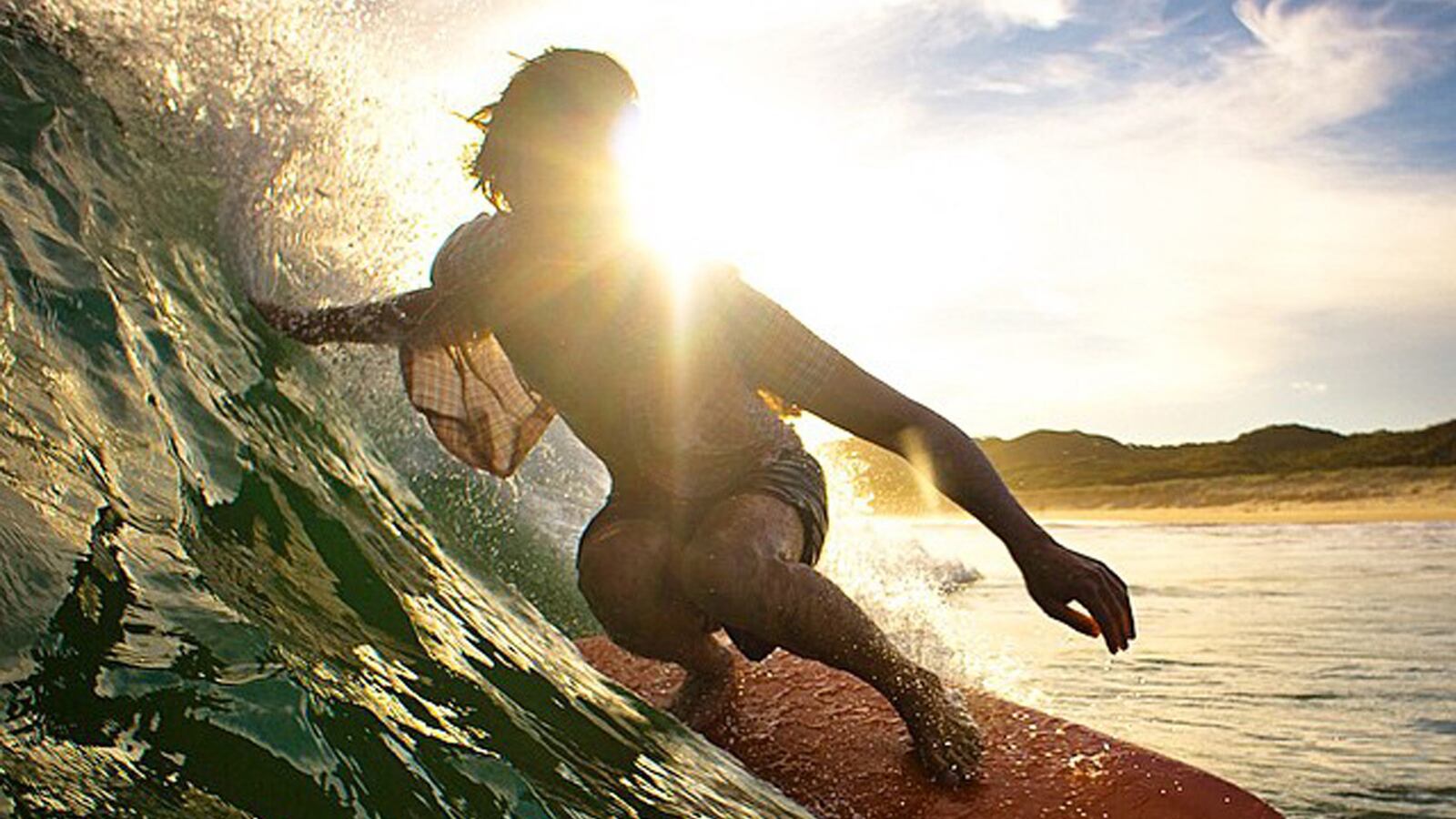 articles/2015/05/31/surf-s-up-everywhere-for-instagrammer-chris-burkard/150526-instagram-week-06a_ntx0li