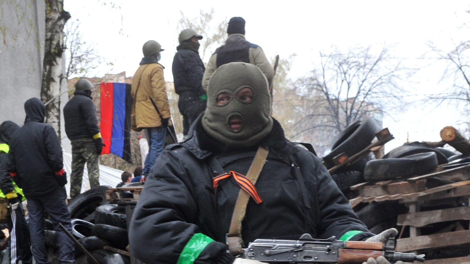 cheats/2014/04/14/pro-russian-forces-won-t-budge/140414-ukraine-russia-cheat_pmyelt