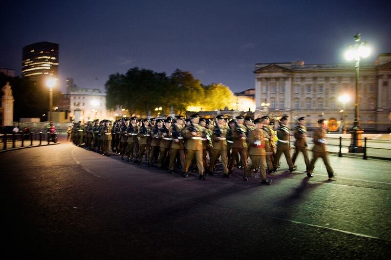 galleries/2011/04/28/royal-wedding-fans-camping-at-westminster-abbey/verzone-wedding---6_qk9gde