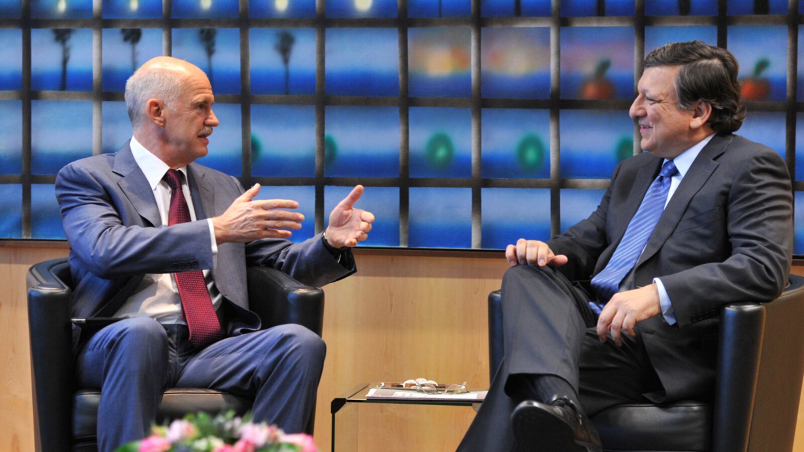 articles/2011/07/20/european-financial-crisis-and-summit-in-brussels-matters-for-u-s/euro-financial-crisis-thiel_dzw2xl