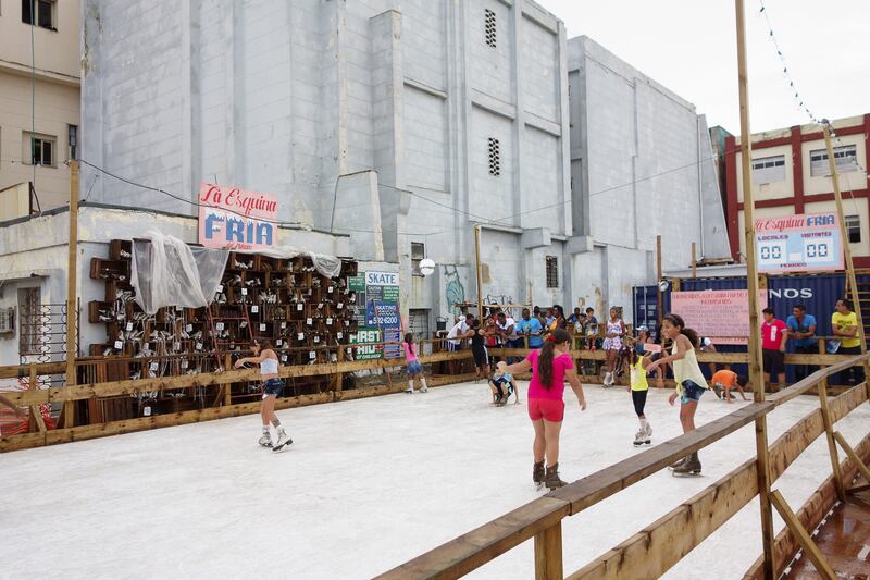 galleries/2015/06/20/a-grand-adventure-in-modern-art-at-havana-s-biennale/150619-schriebl-cuba-art-16_mvfpya