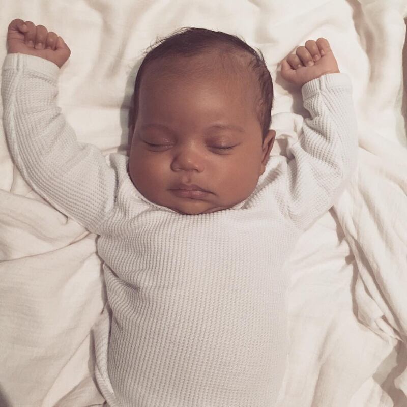 galleries/2016/05/08/happy-mother-s-day-to-these-new-celeb-moms/160506-celeb-moms-03_hvwmq7