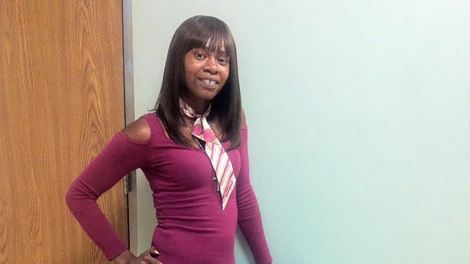 articles/2016/03/18/police-churchgoing-mom-tased-kidnapped-employee/160318-briquelet-la-woman-tease_xloziw