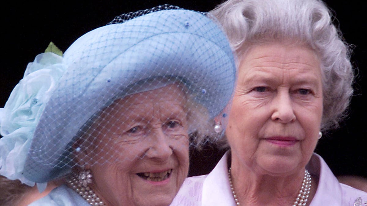 articles/2012/05/15/the-cook-the-laird-his-wife-and-the-queen-mother/queen-mother-royalist-sykes_nzga73