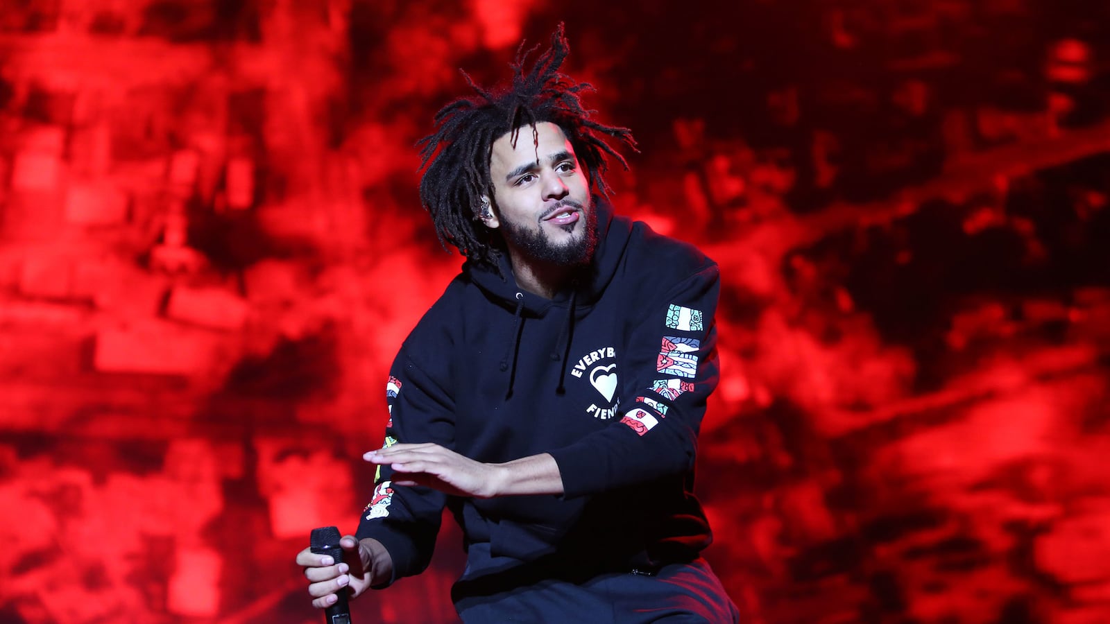 articles/2016/12/10/j-cole-went-platinum-with-no-features-but-is-he-one-of-hip-hop-s-best/161210-williams-jcole-tease_urkdpq