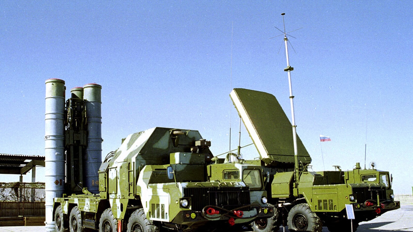 articles/2013/05/30/what-happens-if-syria-gets-s-300-missiles/russian-arms-syria-cheat_zwmkne