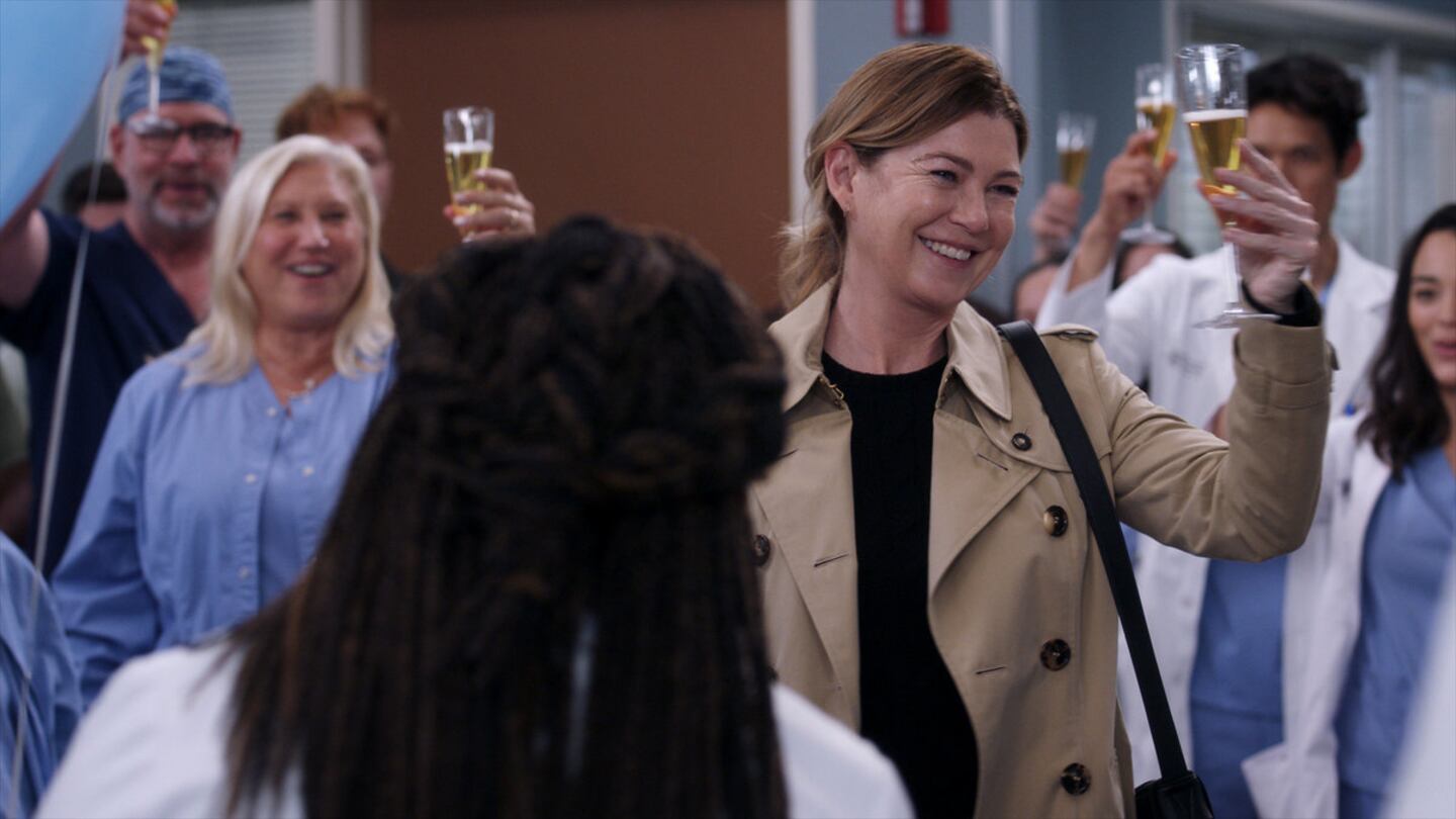 Ellen Pompeo Last ‘Grey’s Anatomy’ Recap Meredith Leaves With a
