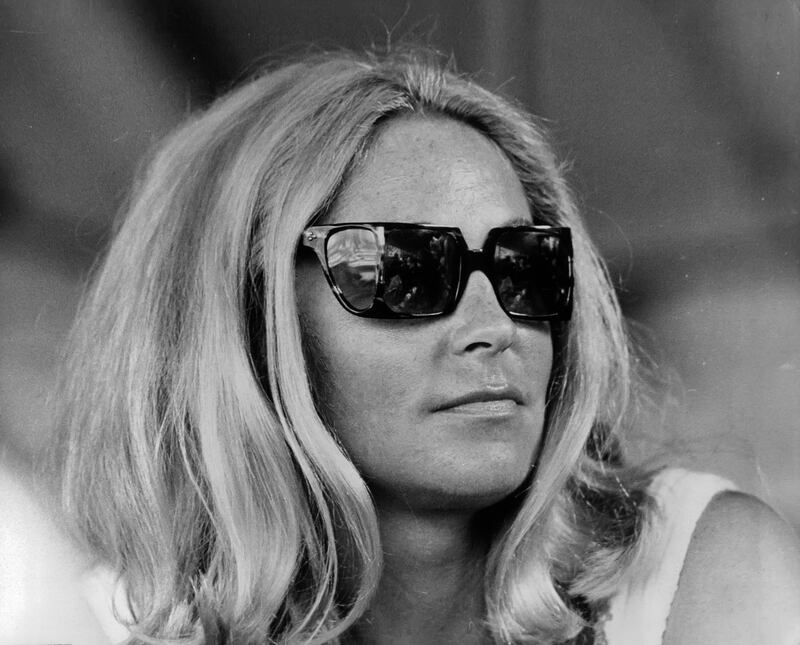 Joan Kennedy pictured with sunglasses circa 1974