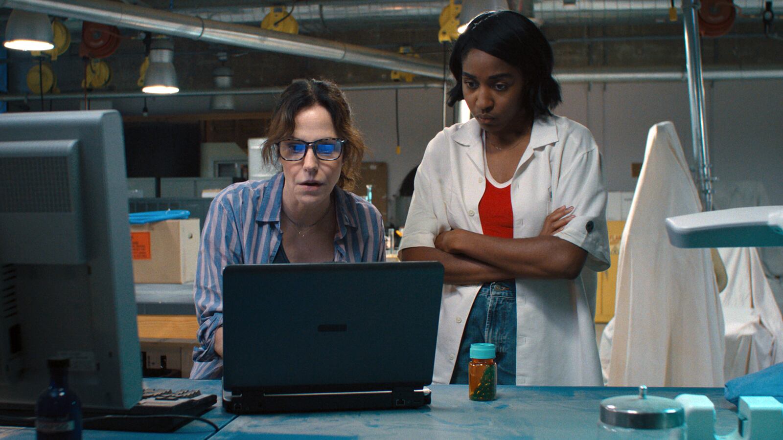 Mary-Louise Parker and Ayo Edebiri in Omni Loop