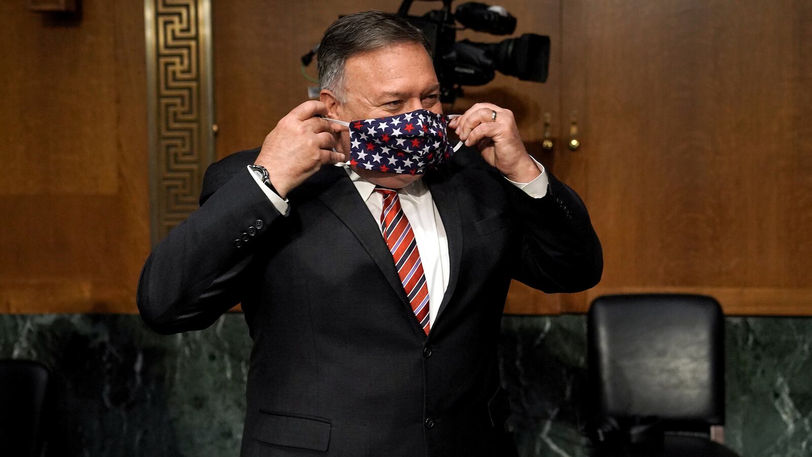 2020-07-30T160239Z_1267958488_RC2S3I9BU166_RTRMADP_3_USA-SENATE-POMPEO_qyydwo