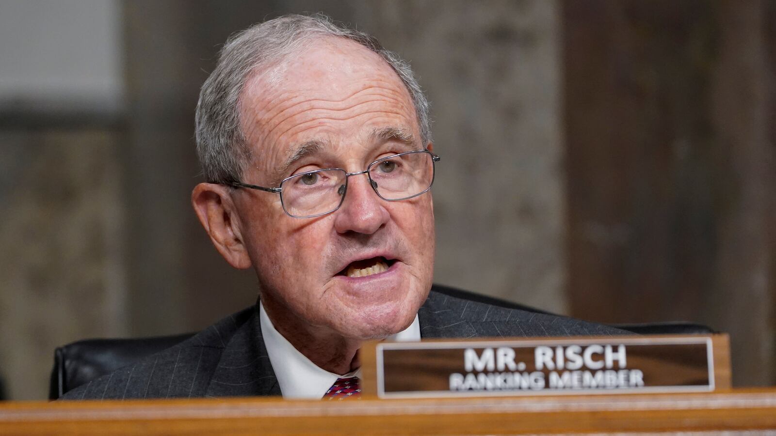 2021-04-27T183612Z_1519317201_RC2I4N9KVQ3U_RTRMADP_3_USA-AFGHANISTAN-SENATE_p3kvcn