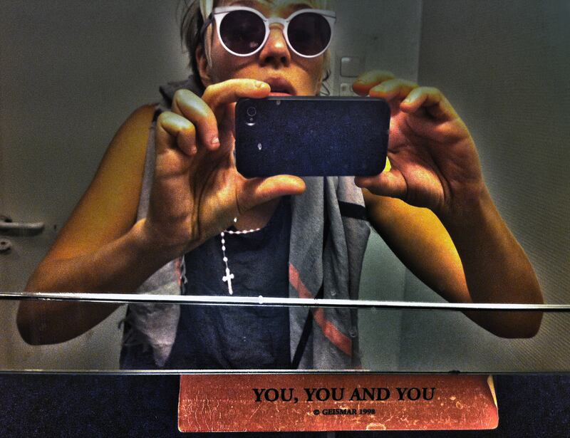 galleries/2013/10/18/national-selfie-portrait-gallery/selfie-darling_no8muz