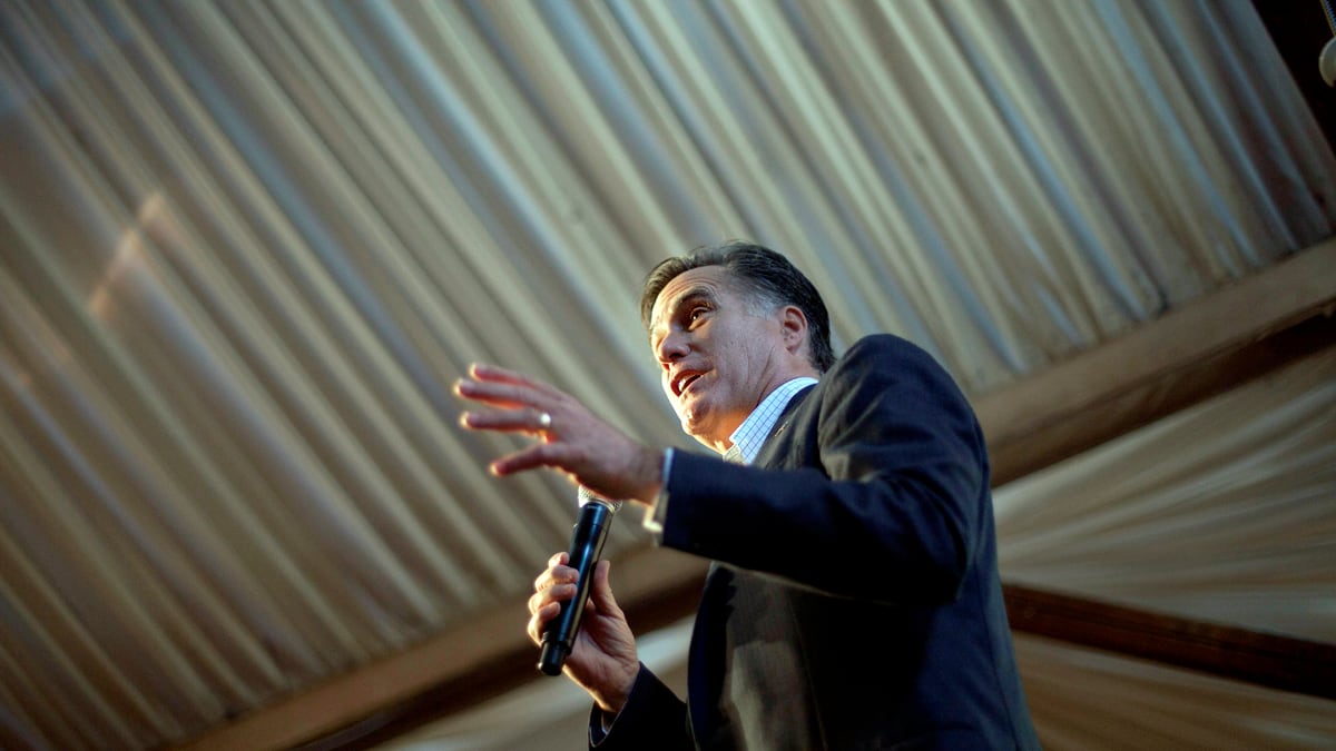 articles/2012/01/07/michael-tomasky-weak-man-romney-running-for-president/romney-weak-man-running-tomasky_o3dhlc