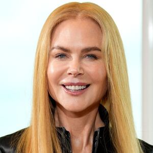 Image of Nicole Kidman and Sabrina Carpenter.