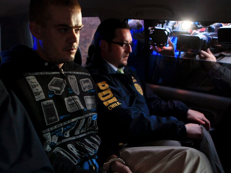 galleries/2011/12/11/joran-van-der-sloot-and-other-famous-killers-with-groupies-or-girlfriends-photos/killers-with-girlfriends-groupies-jordan-van-der-sloot_bqlmsj