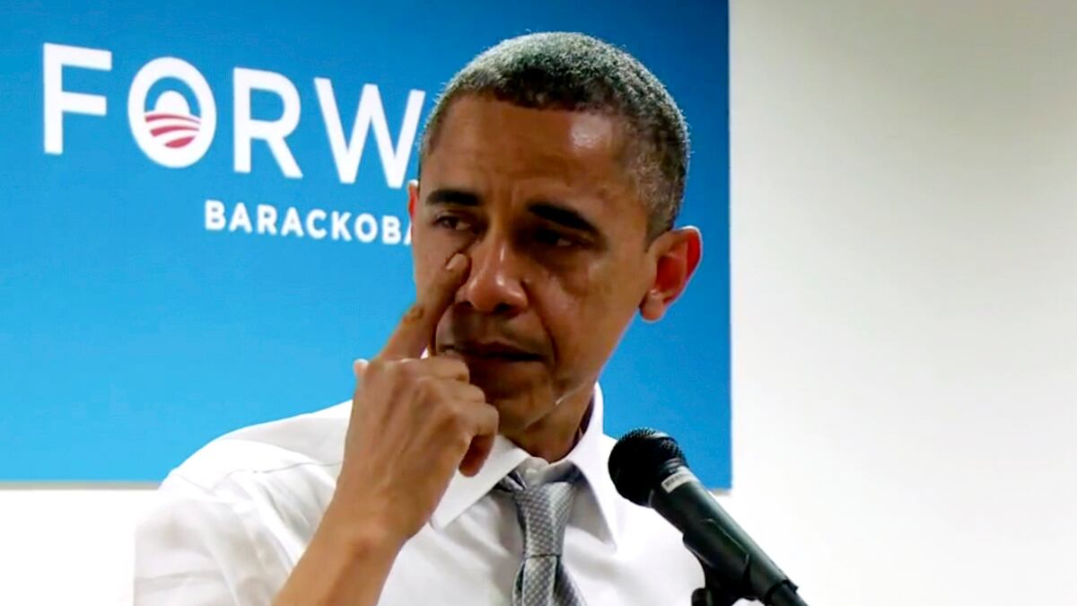 cheats/2012/11/09/obama-cries-in-speech-to-staff/obama-cry-staffers-cheat_vitw7b