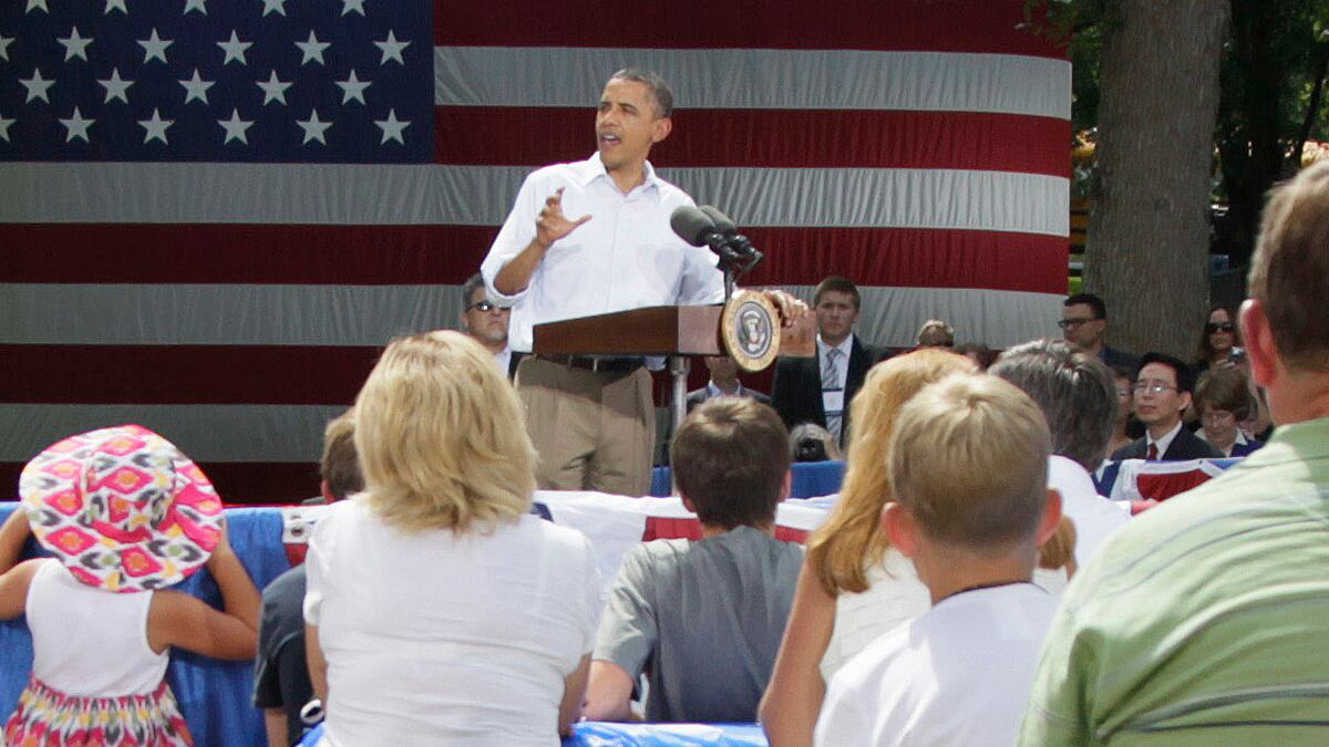 cheats/2011/08/15/obama-sets-out-on-bus-tour/obama-town-hall-cheat_ihwdvn