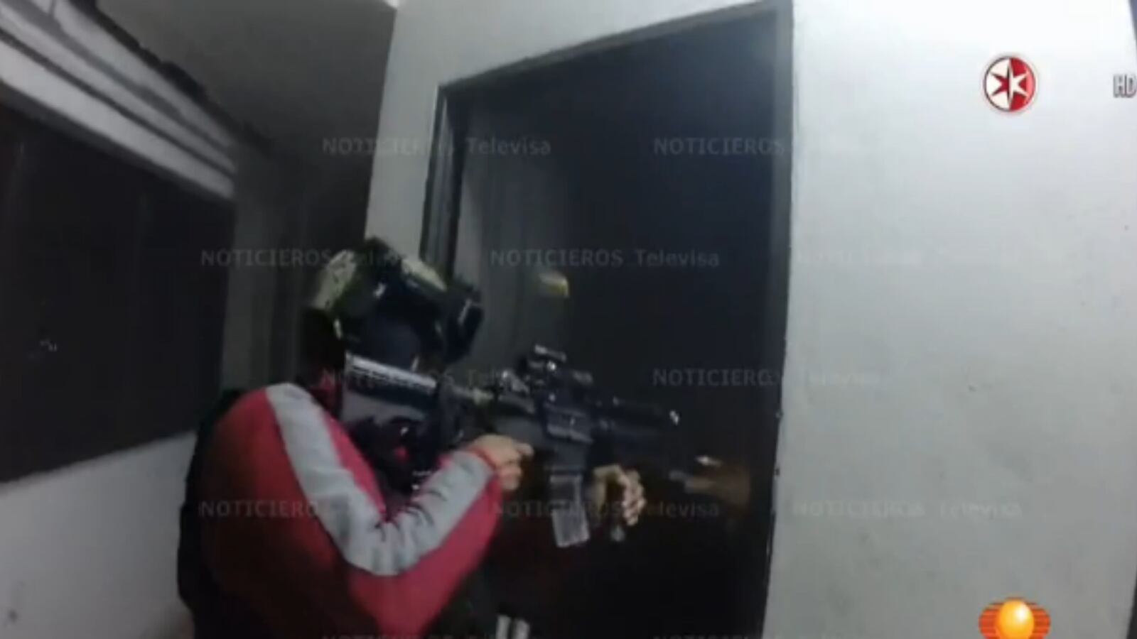 cheats/2016/01/11/video-shows-el-chapo-s-capture/161011-cheat-elchapo2_kclkjr