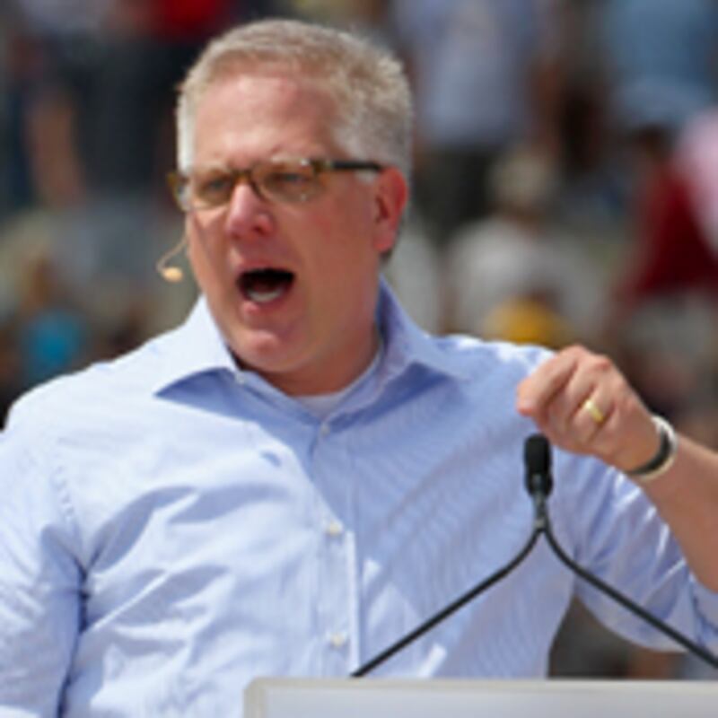 articles/2010/10/04/glenn-beck-dana-milbanks-tears-of-a-clown-excerpt/milbank-glenn-beck_130898_g4ppmc